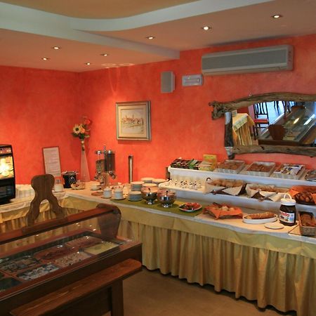 ברנצונה סול גארדה Hotel Merano מראה חיצוני תמונה
