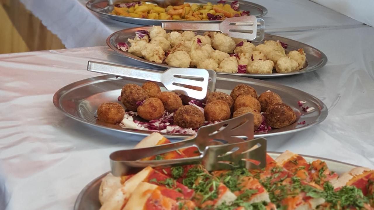 ברנצונה סול גארדה Hotel Merano מראה חיצוני תמונה
