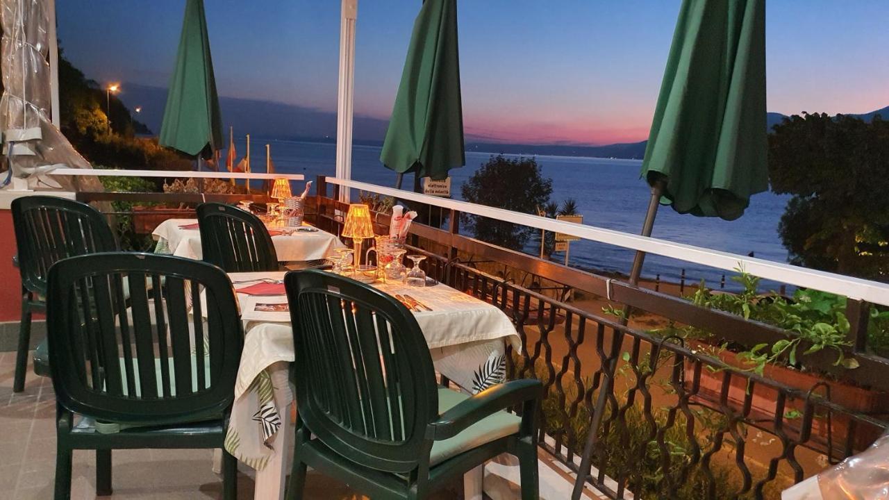 ברנצונה סול גארדה Hotel Merano מראה חיצוני תמונה