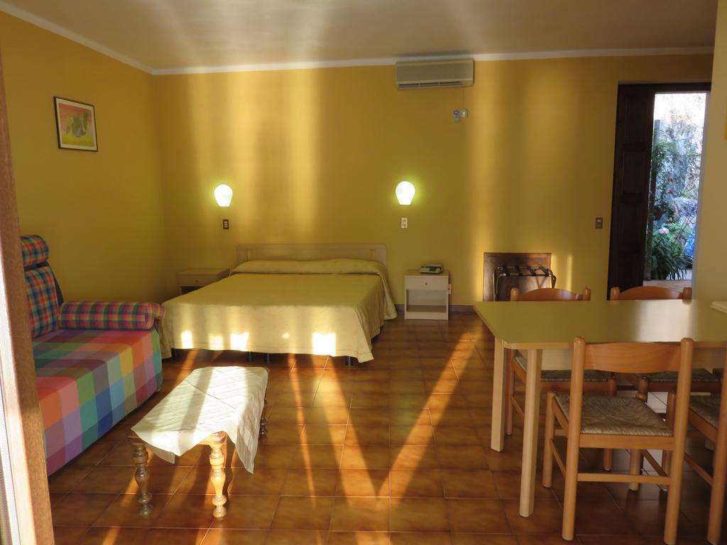 ברנצונה סול גארדה Hotel Merano מראה חיצוני תמונה